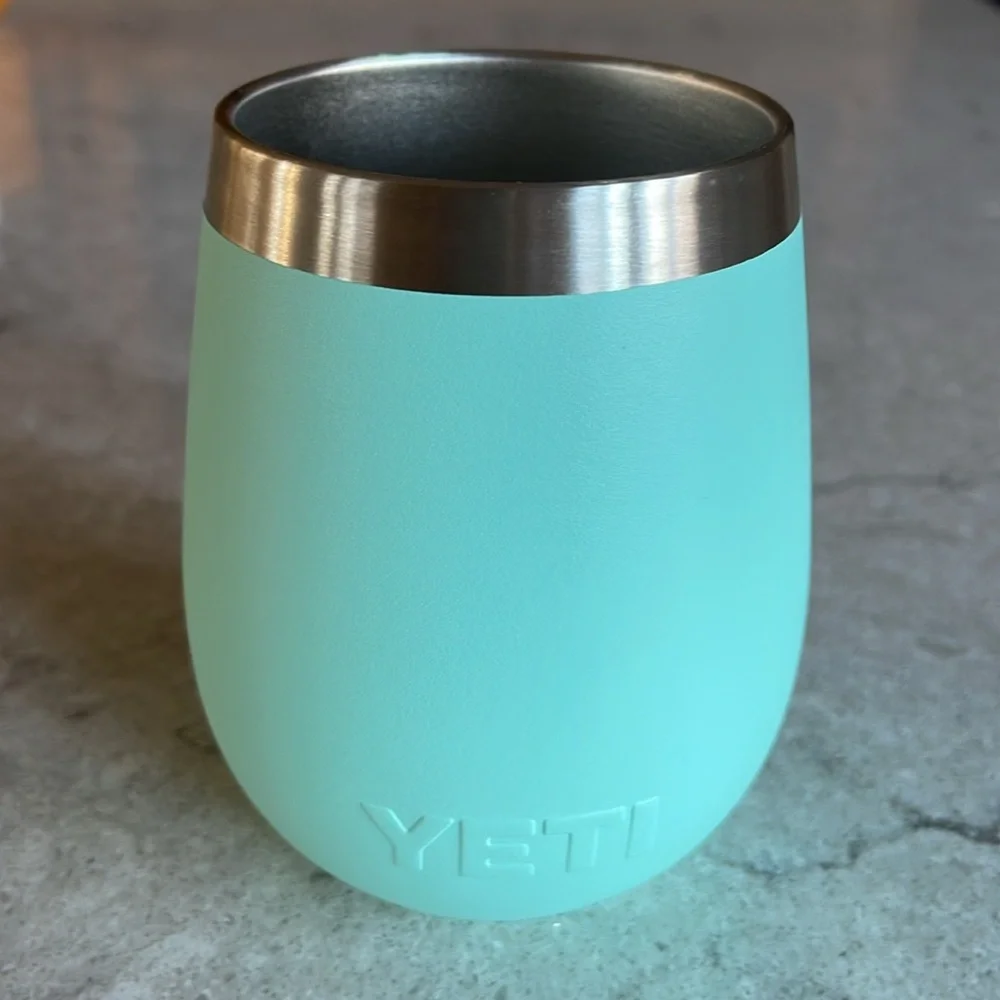 Yeti nwot rambler